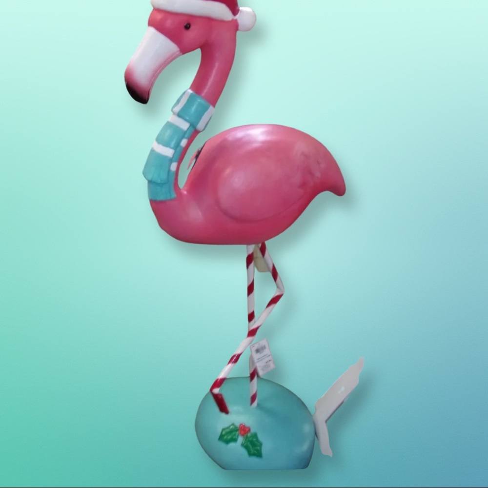Brand New Cracker Barrel Christmas 2022 40" Pink Flamingo Blow Mold w/ Santa Hat